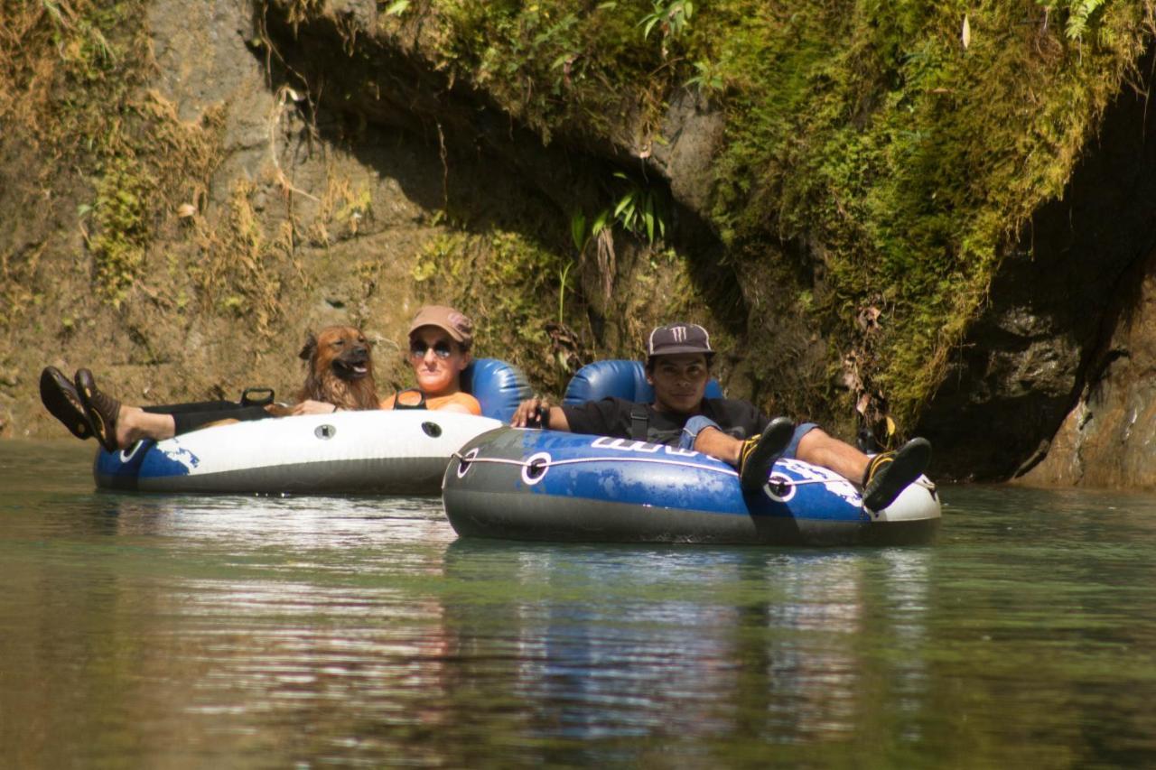 Rio Agujitas Eco Farm Hostel And Tours Drakes Bay Kültér fotó
